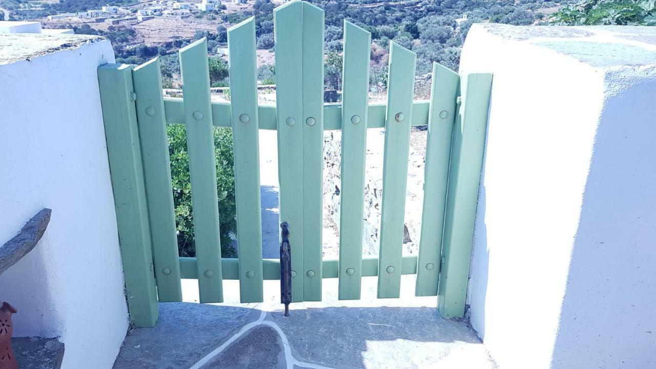Cycladic Vineyard House בית נופש *